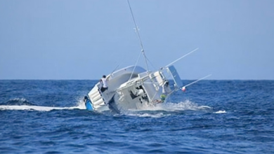 غرق لنش سياحي