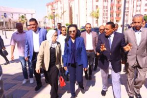 وزيرة التضامن الاجتماعي برفقة محافظ مطروح