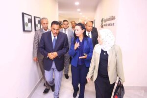 وزيرة التضامن الاجتماعي برفقة محافظ مطروح