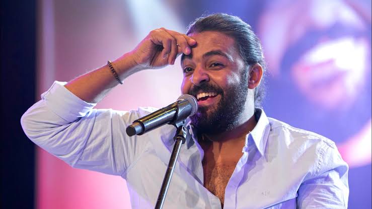 عمرو حسن