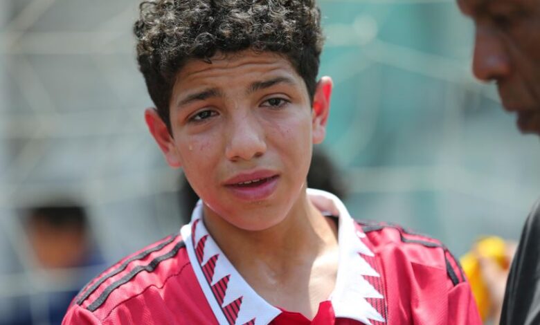 الطفل صاحب الصورة الشهيره في اختبارات سبورتنج كاسل