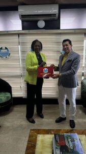 وزير الشباب والرياضة