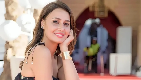 حلا شيحة