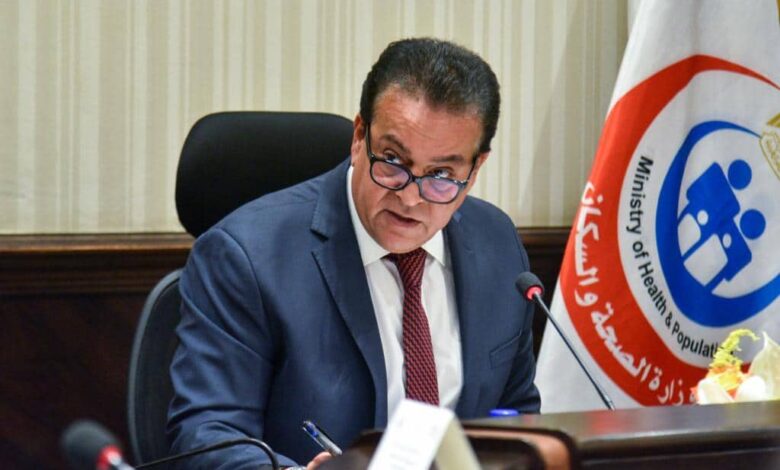 الدكتور خالد عبدالغفار وزير الصحة