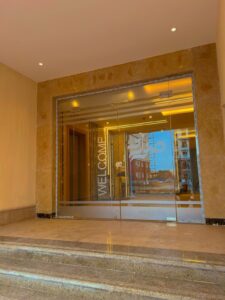 وزير الإسكان يعلن عن بدء تسليم الأهالي في التجمع العمراني "صواري"
