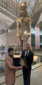 المتحف المصري يستقبل وزير خارجية ببوركينافاسو وعمدة طوكيو باليابان 