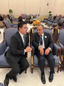 وزير الخارجية 