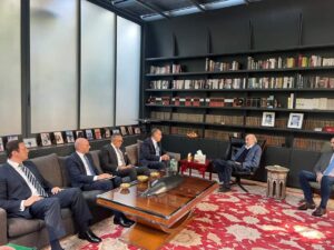 وزير الخارجية