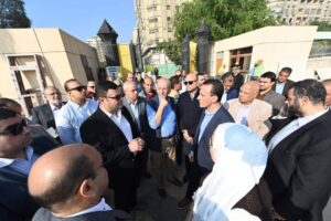 وزير الإسكان