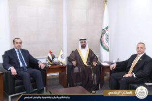 وزير الشئون النيابية يقدم التهنئة لرئيس البرلمان العربي لتوليه منصبه الجديد