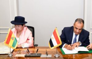 وزير الخارجية يستقبل نظيرته البوليفية