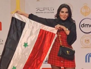 سارة نخلة 