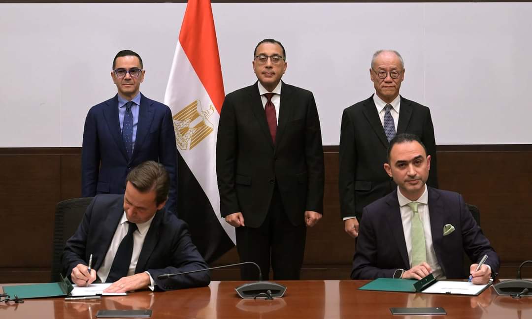 نيسان مصر توقع عقد تصنيع طراز جديد وزيادة الإنتاج المحلي