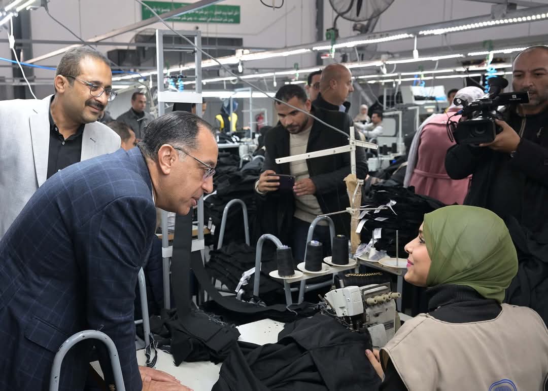 رئيس الوزراء يتفقد مشروعات صناعية واعدة جنوب بورسعيد
