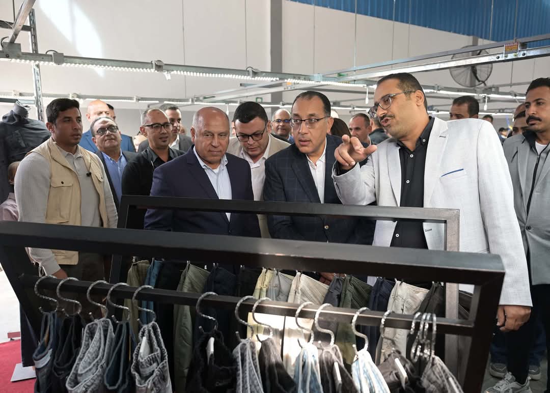 رئيس الوزراء يتفقد مشروعات صناعية واعدة جنوب بورسعيد