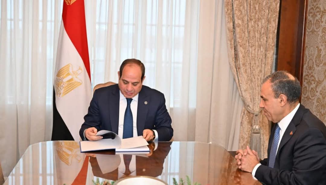 السيسي يوجه بتعزيز حقوق الإنسان في مصر خلال لقائه بوزير الخارجية
