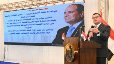 وزير الإسكان يسلم محاضر استلام أراضٍ جديدة بالعبور