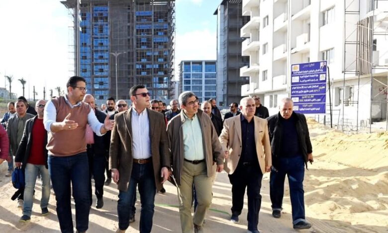 وزير الإسكان يتابع اللمسات الأخيرة بأبراج العلمين ويشدد على تسليم المشروعات في مواعيدها