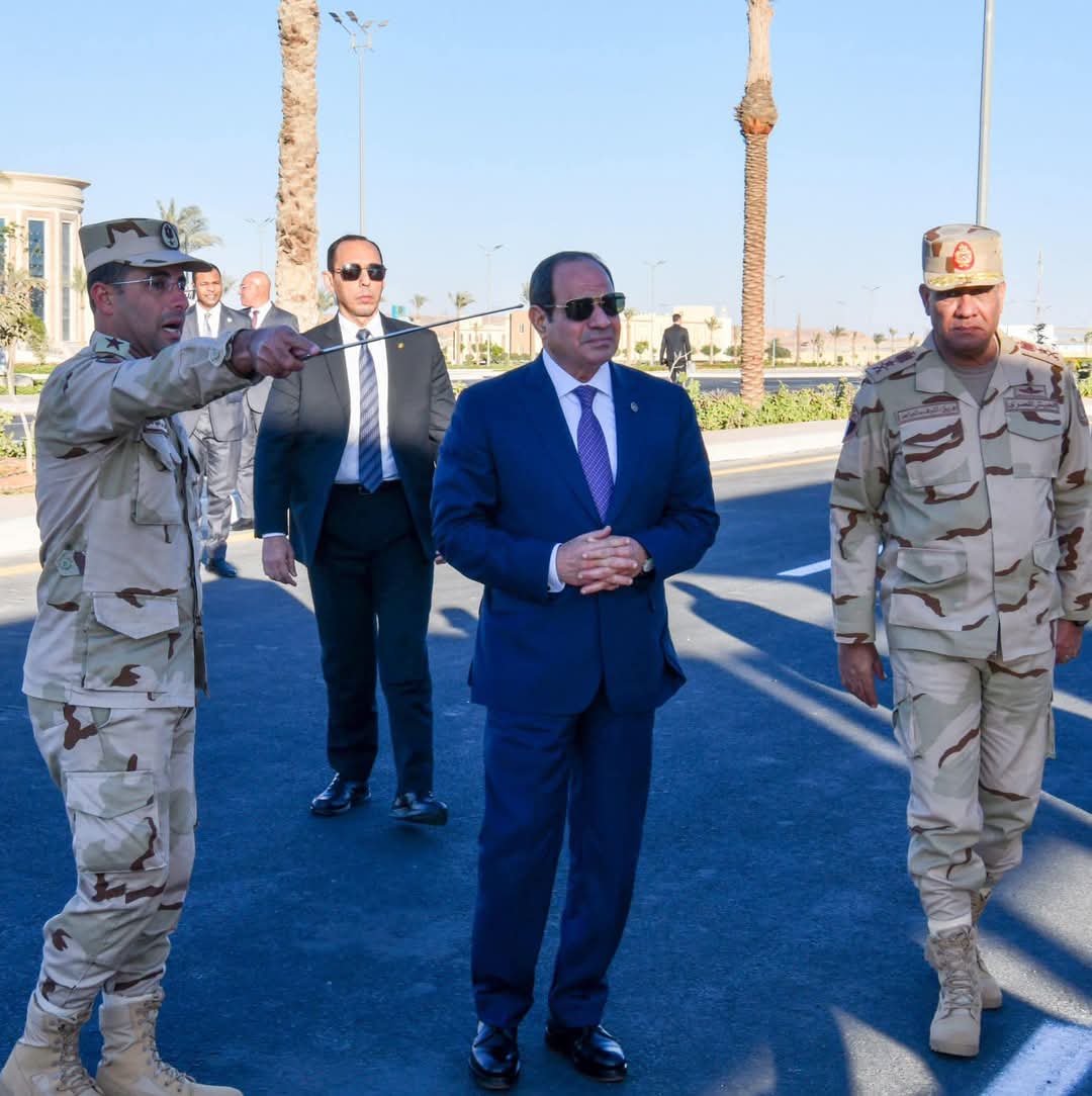 الرئيس السيسي يجري زيارة تفقدية للأكاديمية العسكرية المصرية