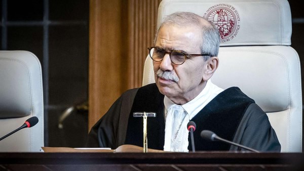 نواف سلام رئيس الحكومة اللبنانية