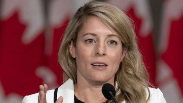 وزيرة الخارجية الكندية ميلاني جولي