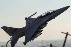 ماكيت لطائرة التدريب المتقدم والقتال الخفيف الكورية بالعلم المصري FA-50