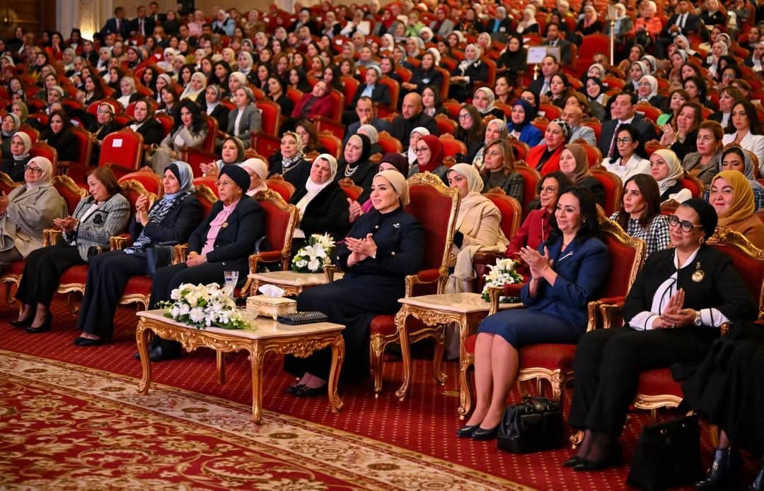 انتصار السيسي تشارك في ندوة "معًا بالوعي نحميها" لتعزيز وعي المرأة وتمكينها