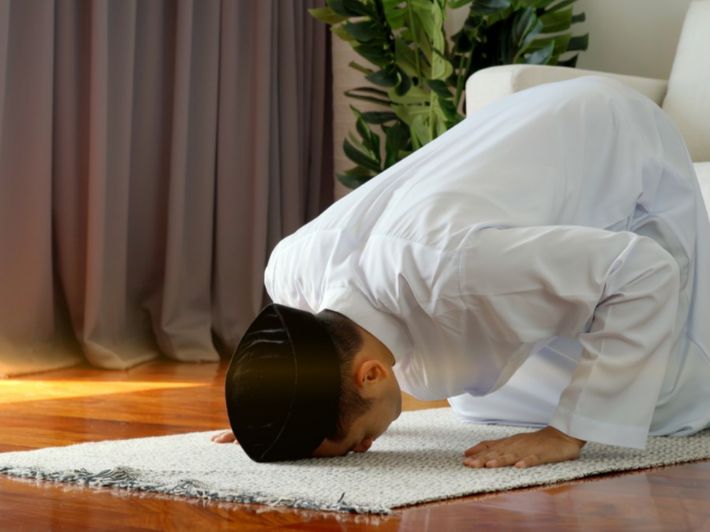 ما الفرق بين صلاة التراويح وقيام الليل
