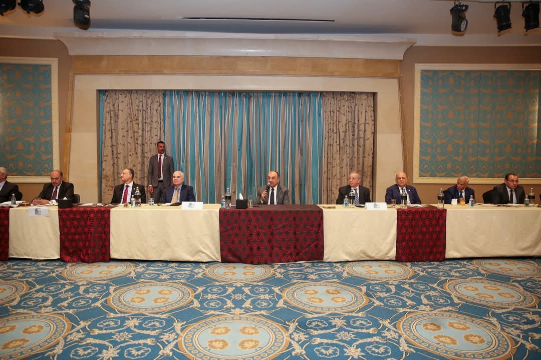 وزير الأعمال