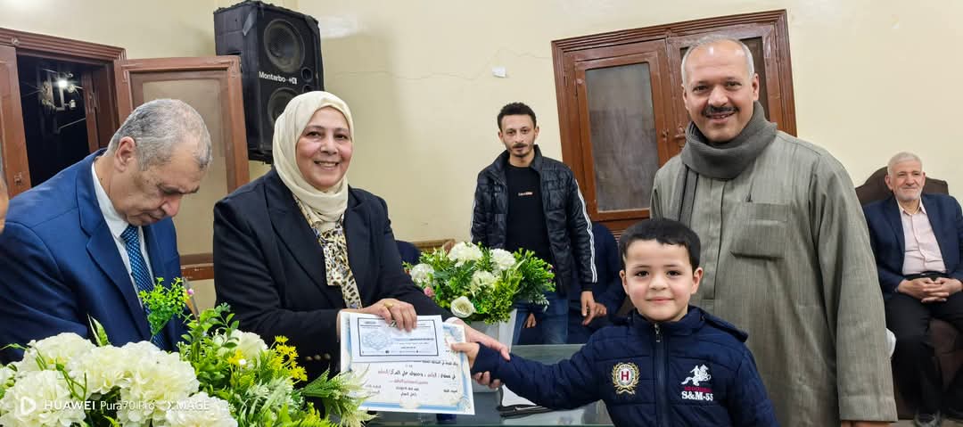 نواب الشرقية يُكرّمون حفظة القرآن الكريم بقرية اكوه