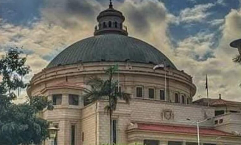 جامعه القاهرة