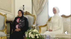 السيسي يحضر عقد قران ابنة شهيد شرطة استُشهد دفاعًا عن الوطن