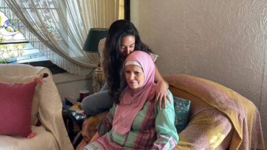 آية سماحة ومشيرة إسماعيل