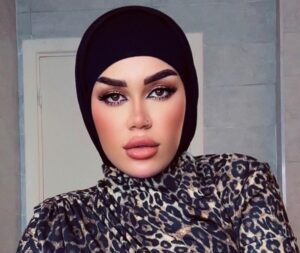 البلوجر روان عصام تفضح جروب نسائي بيهدد استقرار الأسر المصرية