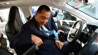 مدبولي يستعرض أحدث تقنيات النقل الذكي داخل معرض TransMEA 2025