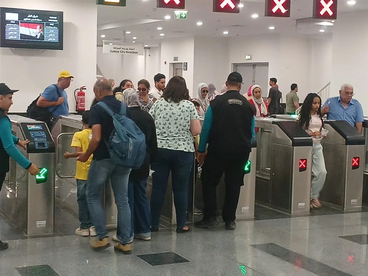 إقبال كثيف على المونوريل 