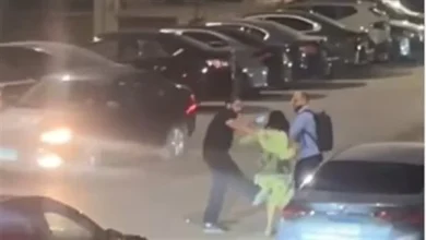 فيديو تعدي شاب على فتاة