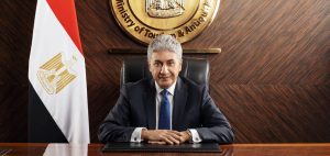 وزير السياحة