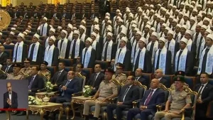 الرئيس السيسي يشهد حفل تخرج الدورة الثالثة لأئمة وزارة الأوقاف، مفاجأة للأوائل