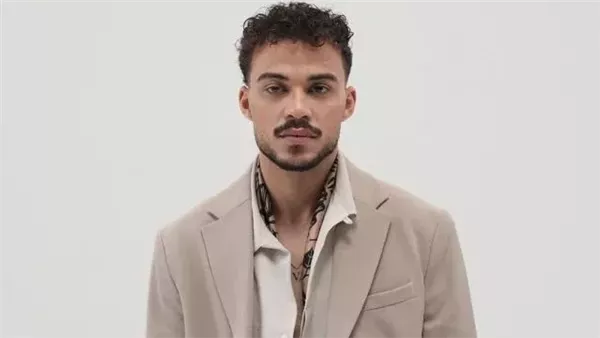 المطرب حسام السيلاوي