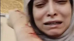 طبيبة الأسنان
