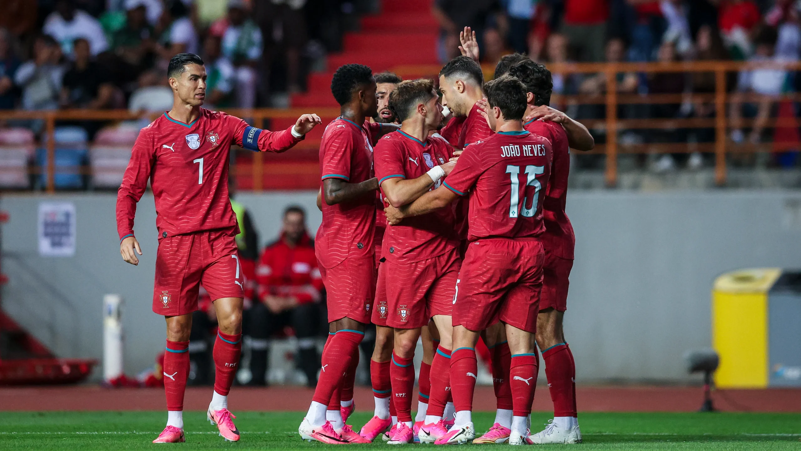 البرتغال