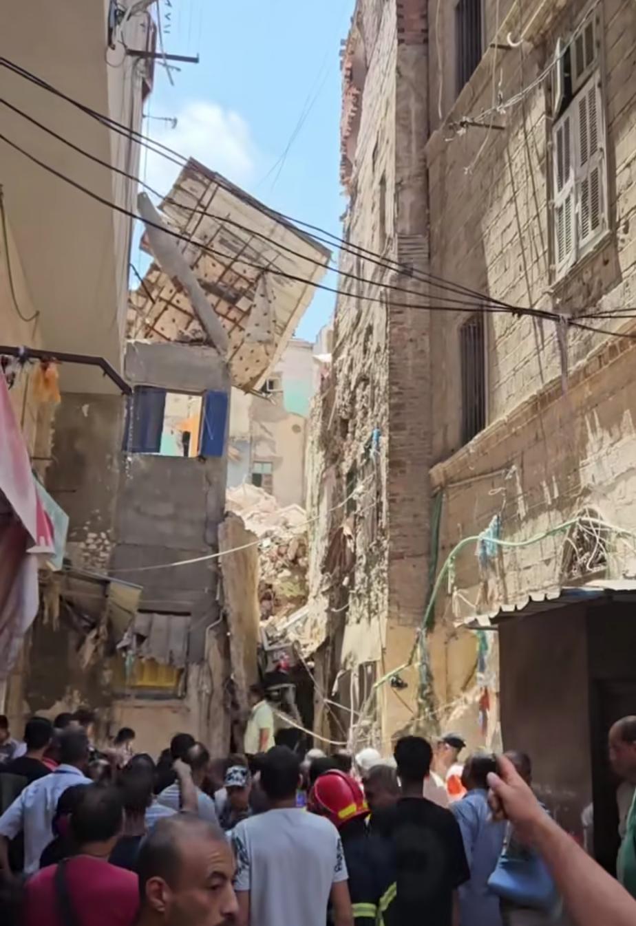 انهيار عقار