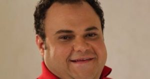 مدحت تيخا