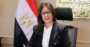 وزيرة الثقافة