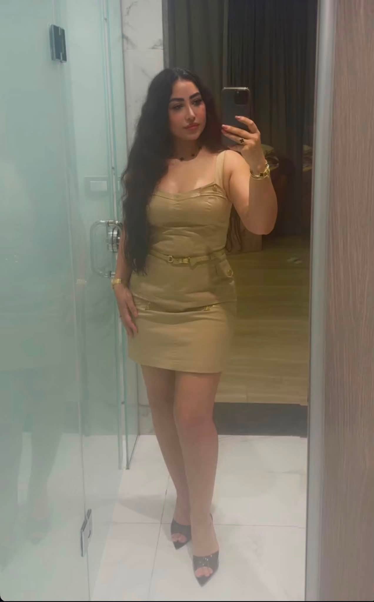 الفنانة بوسي 