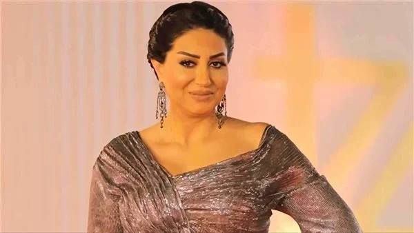وفاء عامر