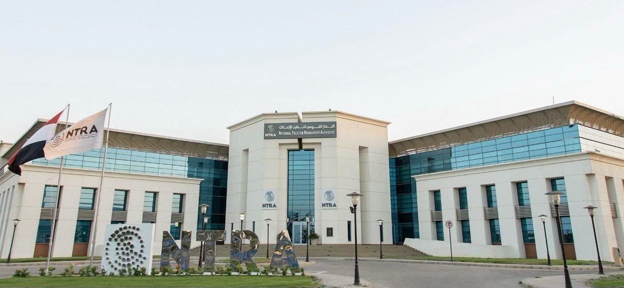 إحالة شركات المحمول الأربع للنيابة بسبب تسجيل خطوط بأسماء مواطنين دون علمهم
